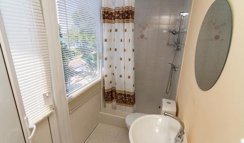 Четырехместный номер с балконом (вид на море)