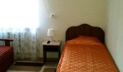 Коттедж У Леонида, Ейск