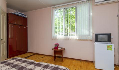 Люкс однокомнатный. База отдыха Радуга, Туапсинский район, Бухта Инал