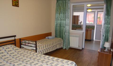 Семейный с кухней трехместный №10, 11