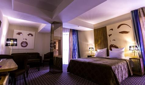 Студия Премиум с балконом. Отель Денарт. Сочи