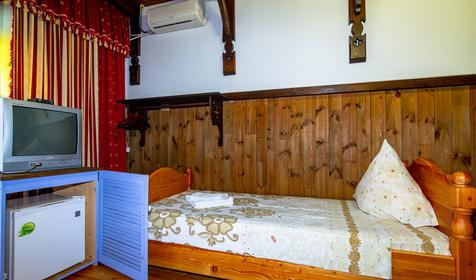 Трехместный. Гостиничный комплекс Шале, Туапсинский район, п. Пляхо