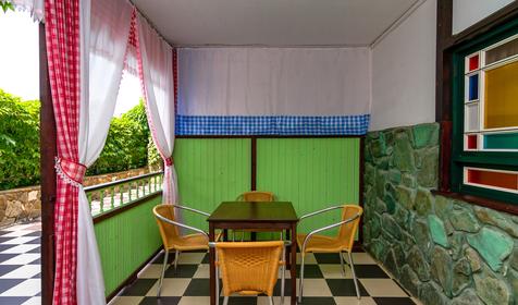 Четырехместный. Гостиничный комплекс Шале, Туапсинский район, п. Пляхо