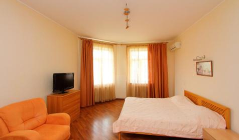 Люкс трехкомнатный четырехместный. Отель Фаворит. Анапа, Витязево