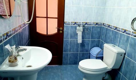 Люкс двухместный двухкомнатный. Отель Ливадия, Геленджик