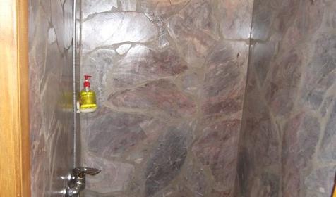 Близнецы у реки