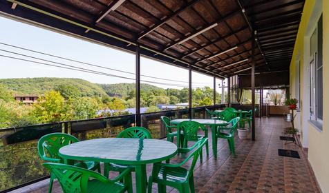 Трехместный с балконом. Гостевой дом На парковой, 23, Туапсинский район, Новомихайловский