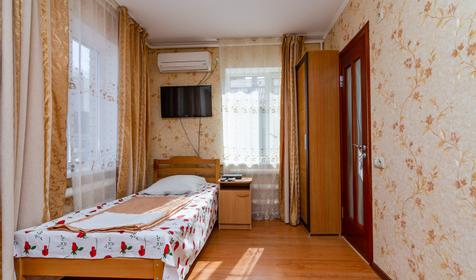 Стандарт трехместный. Гостевой дом На Горького 27, Анапа