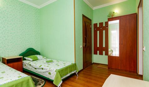 Трехместный с балконом. Частный гостевой дом София, Анапа, Витязево