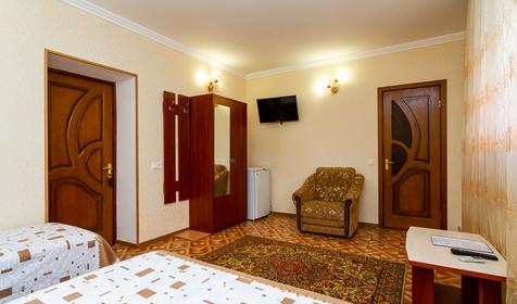 Трехместный без балкона. Частный гостевой дом София, Анапа, Витязево