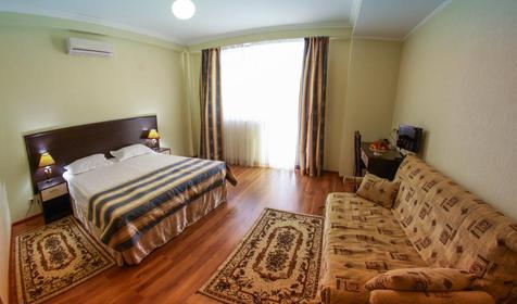  Полулюкс с балконом