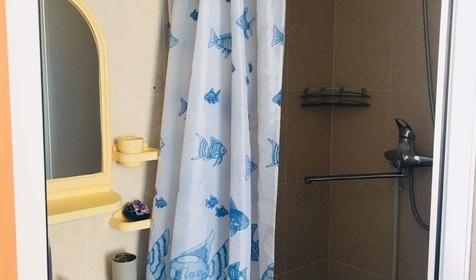 Коттедж (1 половина). Коттеджный дом На Таманском Заливе