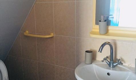 Коттедж (1 половина). Коттеджный дом На Таманском Заливе