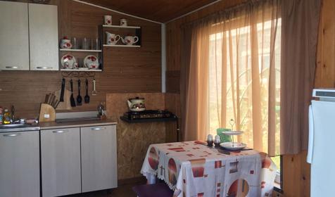 Коттедж (1 половина). Коттеджный дом На Таманском Заливе