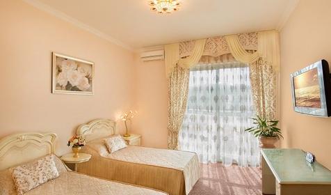  Апартаменты двухместный трехкомнатный (на основной территории)