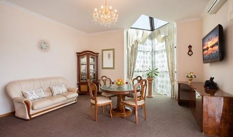  Апартаменты двухместный трехкомнатный (на основной территории)