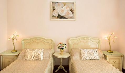  Апартаменты двухместный трехкомнатный (на основной территории)