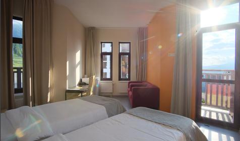 Двухместный улучшенный с видом на горы. Отель Riders Lodge Адлерский район, Сочи, поселок Красная Поляна