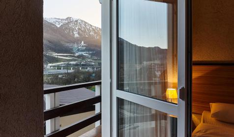  Трехместный с террасой