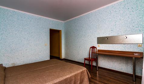 Двухкомнатный, корпус 1. База отдыха Самоцветы, Темрюкский район, п. Веселовка