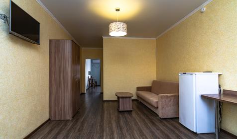 Двухкомнатный, корпус 1. База отдыха Самоцветы, Темрюкский район, п. Веселовка