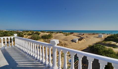 Трехместный полулюкс с балконом и видом на море