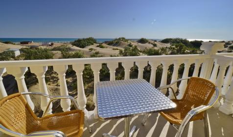 Трехместный полулюкс с балконом и видом на море