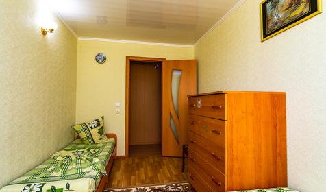 Люкс, 60 кв.м. Гостевой дом На Чапаева 4б, Ейский район, Должанская