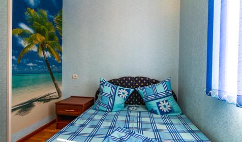 Люкс, 60 кв.м. Гостевой дом На Чапаева 4б, Ейский район, Должанская