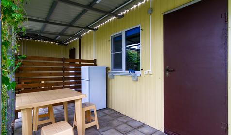 Однокомнатный трехместный номер. Гостевой дом АртДиЖан, Темрюкский район, Веселовка