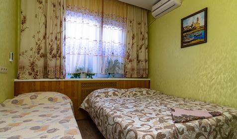 Семейный трехместный трехместный. Гостевой дом Людмила, г. Геленджик, п. Архипо-Осиповка