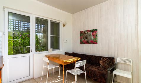 Трехместный с удобствами и кухней. Гостевой двор Альфия, Геленджик, Архипо-Осиповка