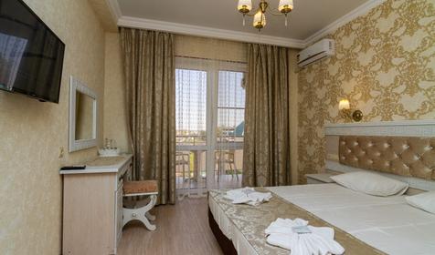 Стандарт двухместный, вид на бассейн. Отель Золотые пески, Анапа, п. Витязево