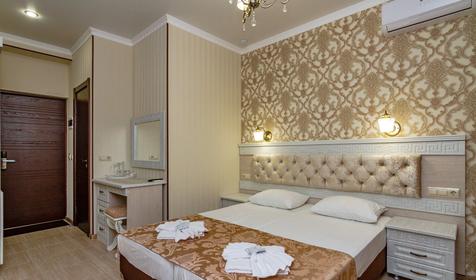 Стандарт двухместный, вид на двор. Отель Золотые пески, Анапа, п. Витязево