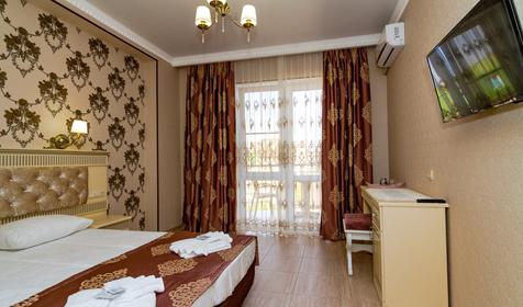 Евро Люкс с видом на бассейн. Отель Золотые пески, Анапа, п. Витязево