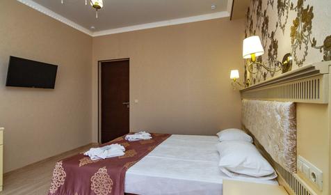 Евро Люкс с видом на бассейн. Отель Золотые пески, Анапа, п. Витязево