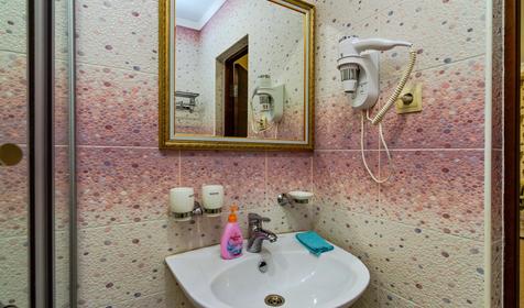 Евро Люкс с видом на бассейн. Отель Золотые пески, Анапа, п. Витязево