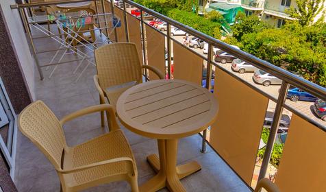 Евро Люкс с видом на бассейн. Отель Золотые пески, Анапа, п. Витязево