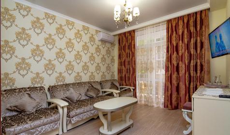 Евро Люкс с видом на двор. Отель Золотые пески, Анапа, п. Витязево