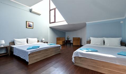 Эконом трехместный