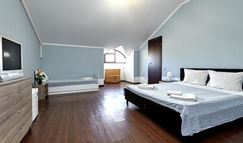 Эконом трехместный