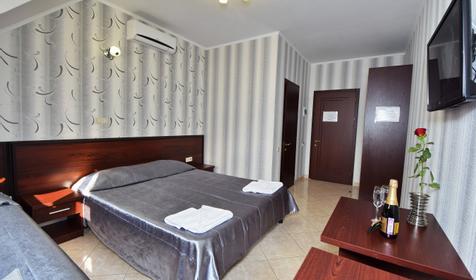 Полулюкс трехместный без балкона, 5 этаж