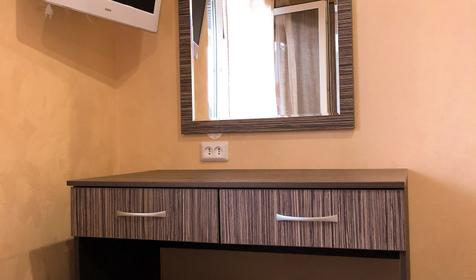 Трехместный