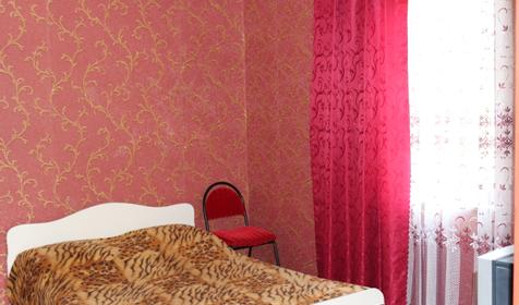 Дом №2 (шестиместный из двух изолированных номеров)