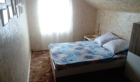 Романтик у реки