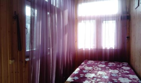 Романтик у реки