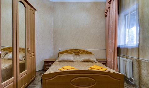 Трехместный двухкомнатный (в административном корпусе). База отдыха Тавуш, Лабинский район, ст. Упорная