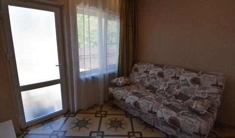 Джуниор. Гостевой дом Ашамба