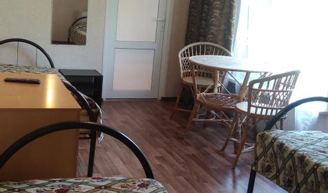 Трехместный