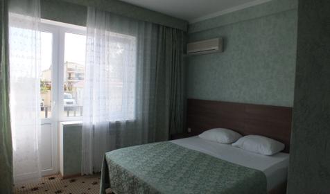 Розовый дельфин